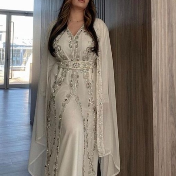 Dubai Moroccan Kaftan Arabic Abaya Maxi Hand Beaded Caftan Farasha Floor Length - Picture 1 of 10